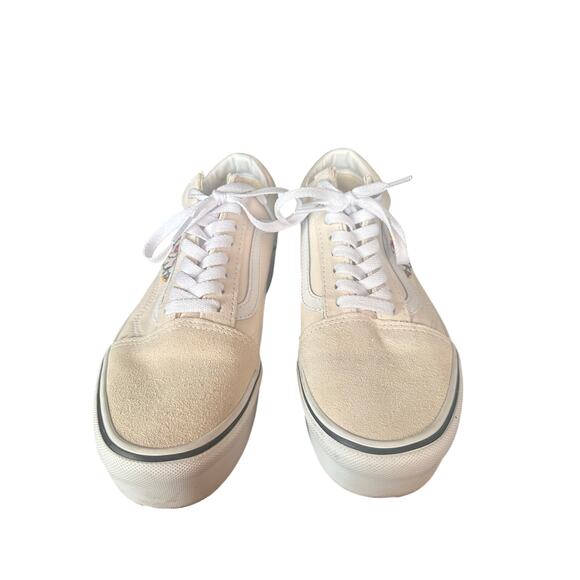 Vans Old Skool Stackform Platform Sneakers with Embroidered Floral
Women Size 9 - Picture 3 of 9